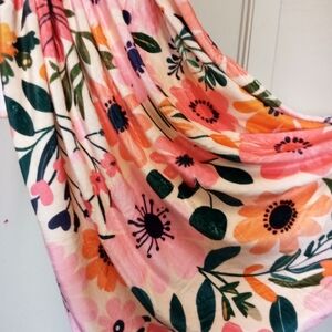 NWOT, Soft Velour Spring Floral Blanket